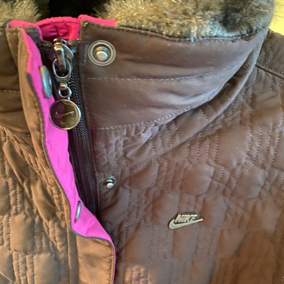 Nike NWOT Women's Brown Winter Quilted Vest (M) - Picture 2 of 10